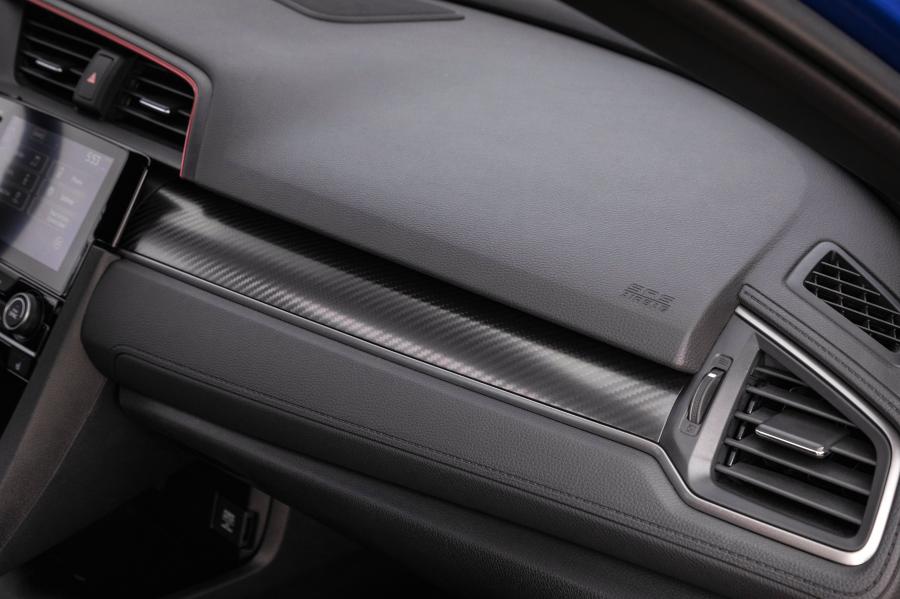 Детали интерьера Honda Civic Si Sedan (FC) 2019 года  (NA) (фото 7 из 43)